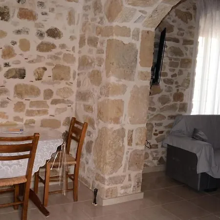 Holiday home εξοχικό ολυμπίας κοντά στη γόρτυνα