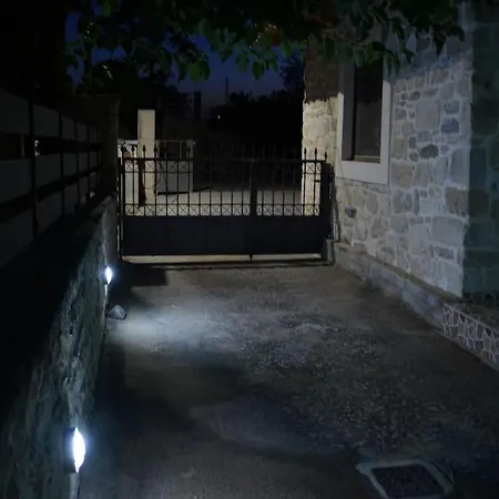 Holiday home εξοχικό ολυμπίας κοντά στη γόρτυνα *