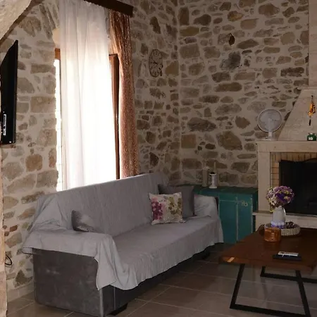 Holiday home εξοχικό ολυμπίας κοντά στη γόρτυνα Mitropolis (Crete)
